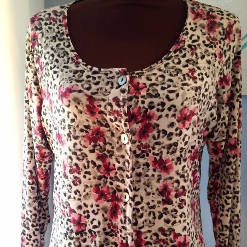 Effortless Style By Citiknits Button Up 3/4 Sleeve